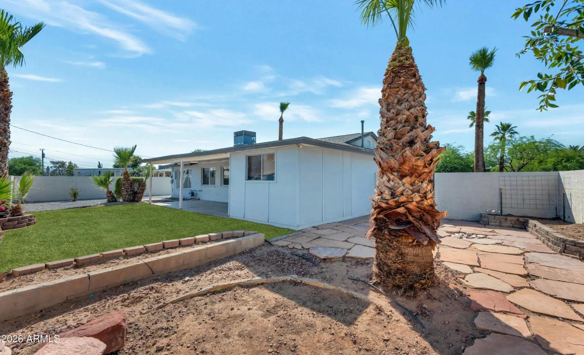 Real Estate Picture 20