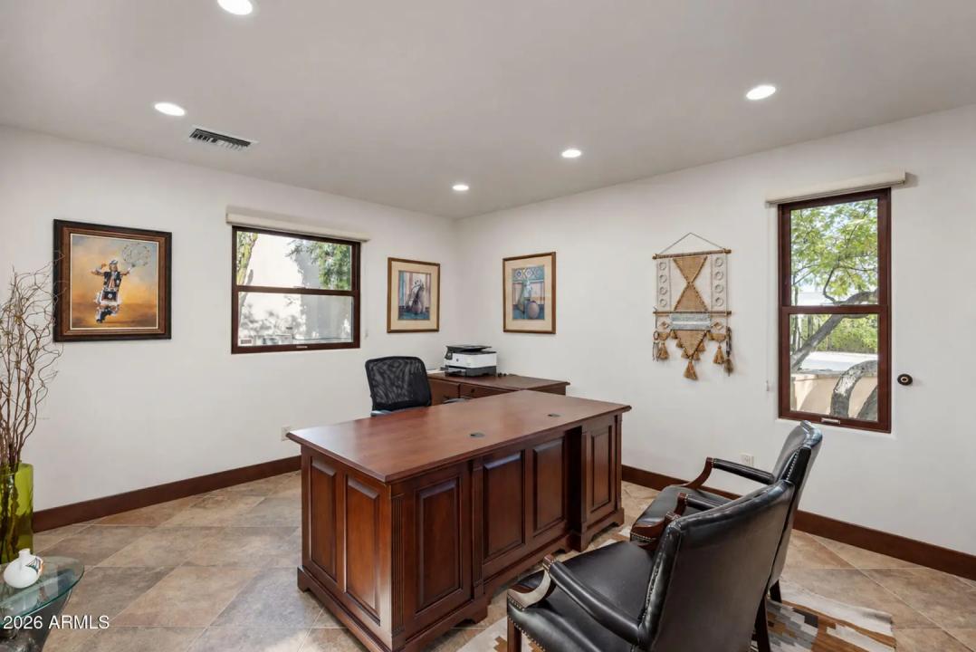 Real Estate Picture 16