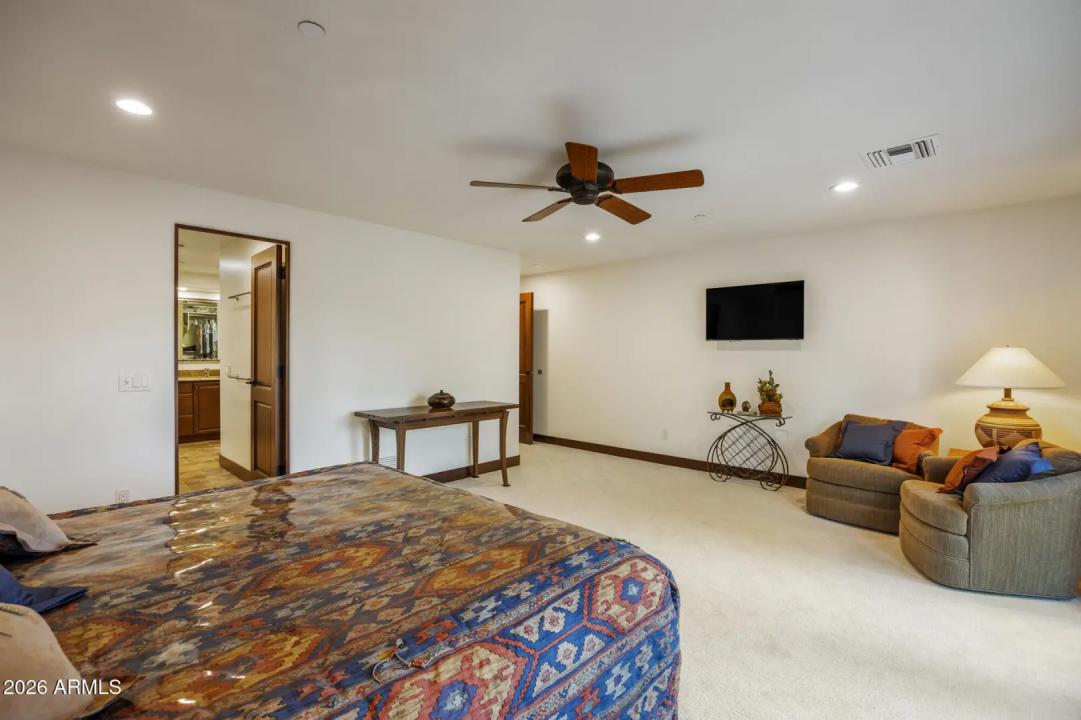 Real Estate Picture 25