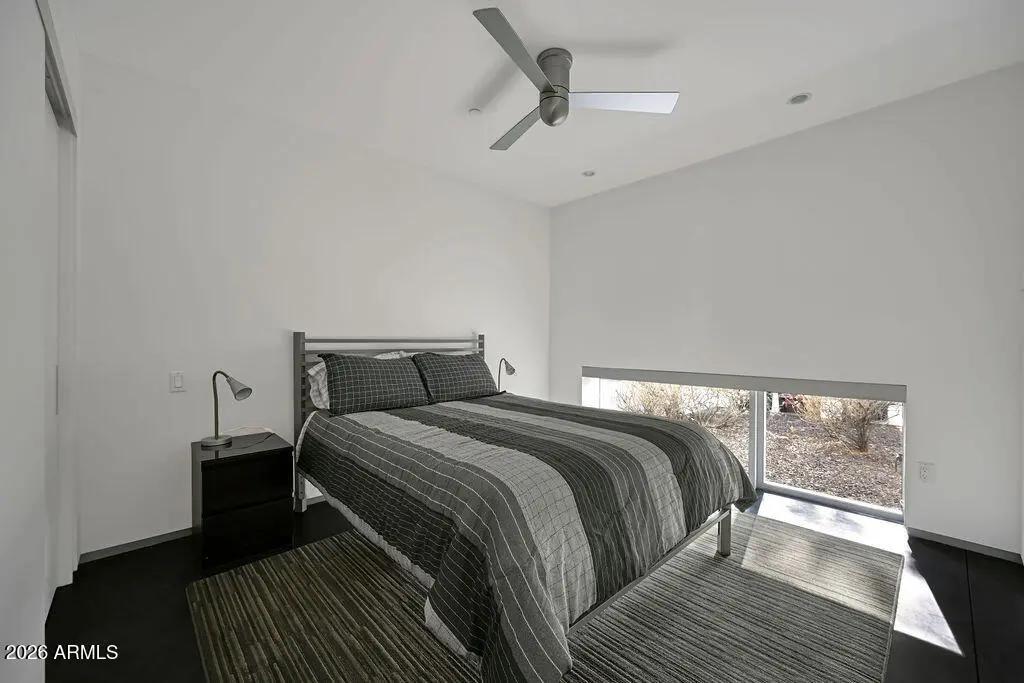 Real Estate Picture 43
