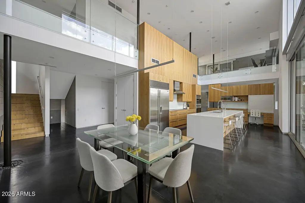 Real Estate Picture 10