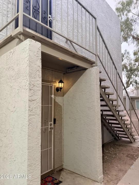 Real Estate Picture 3