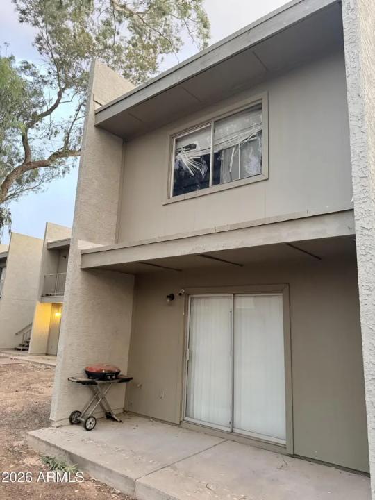 Real Estate Picture 8