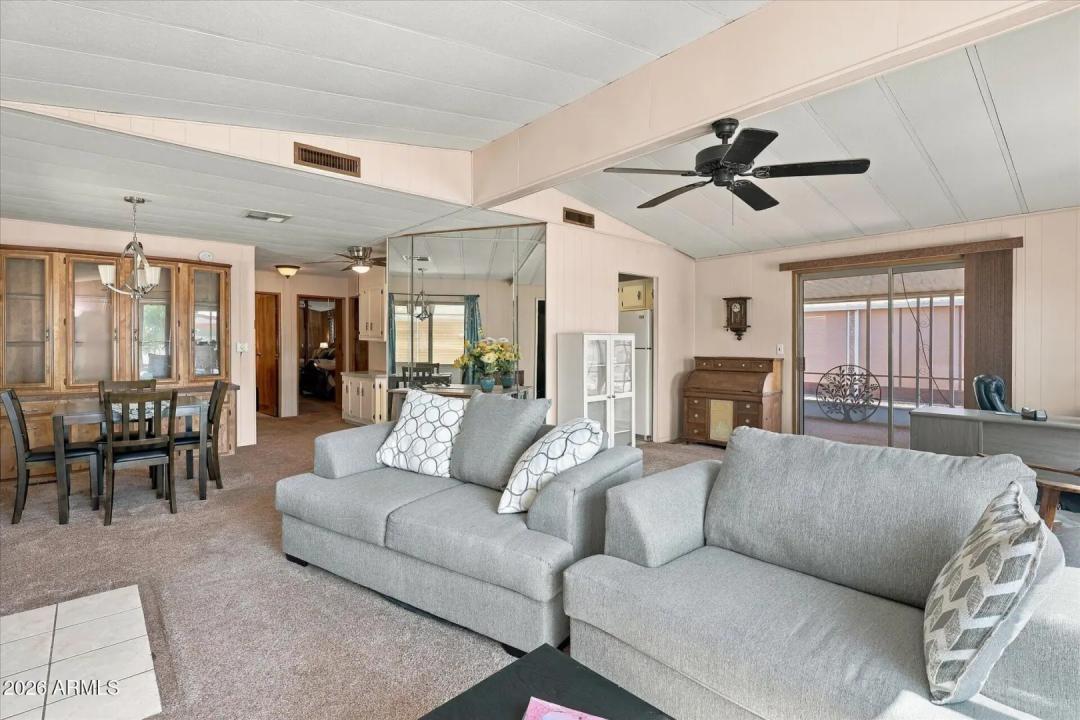 Real Estate Picture 8