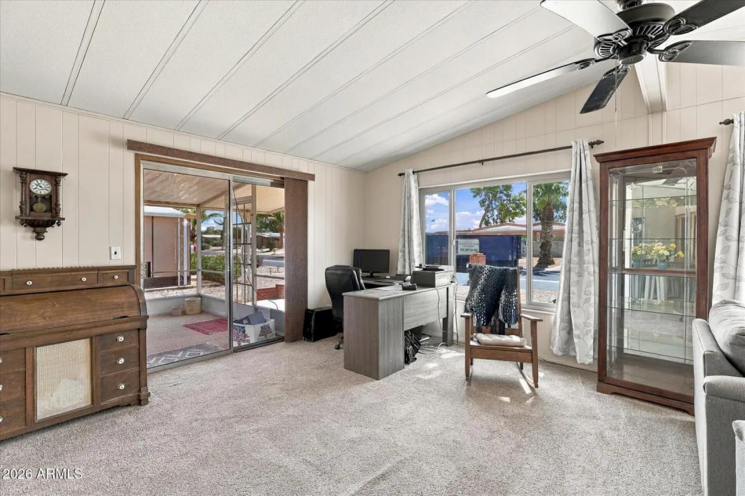 Real Estate Picture 9
