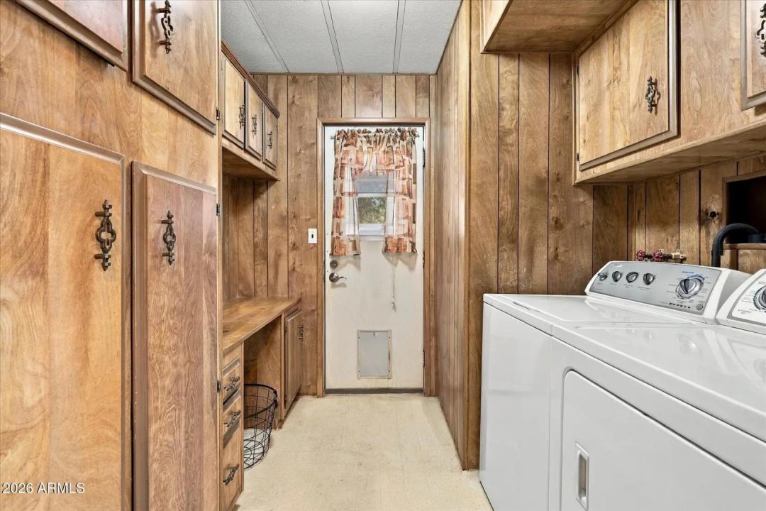 Real Estate Picture 19