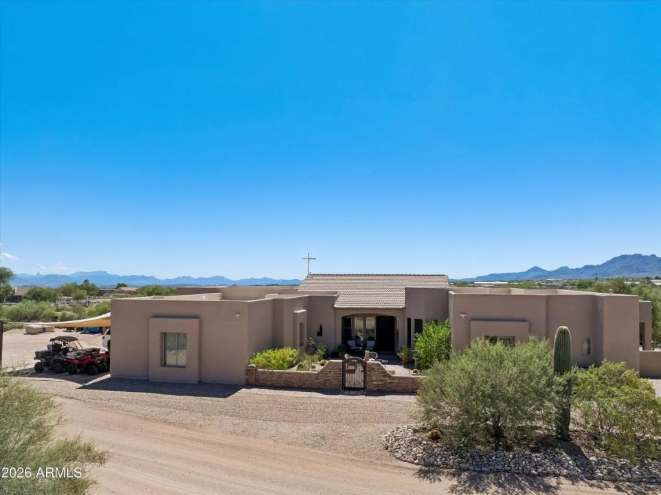 Real Estate Picture 7