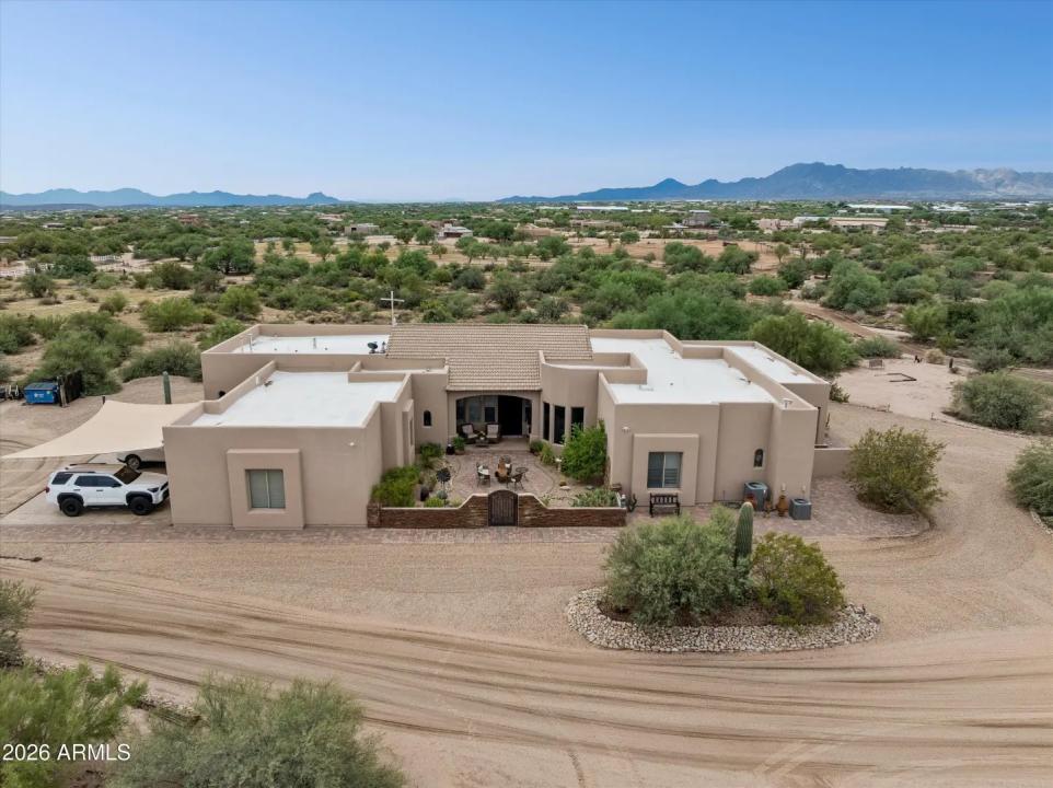Real Estate Picture 32
