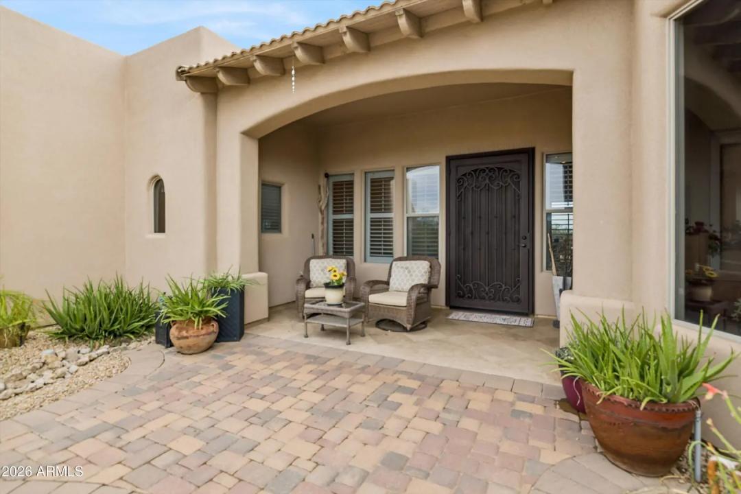 Real Estate Picture 11