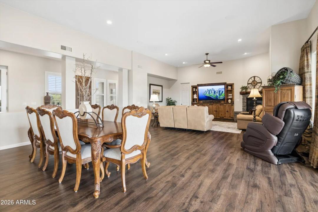 Real Estate Picture 19