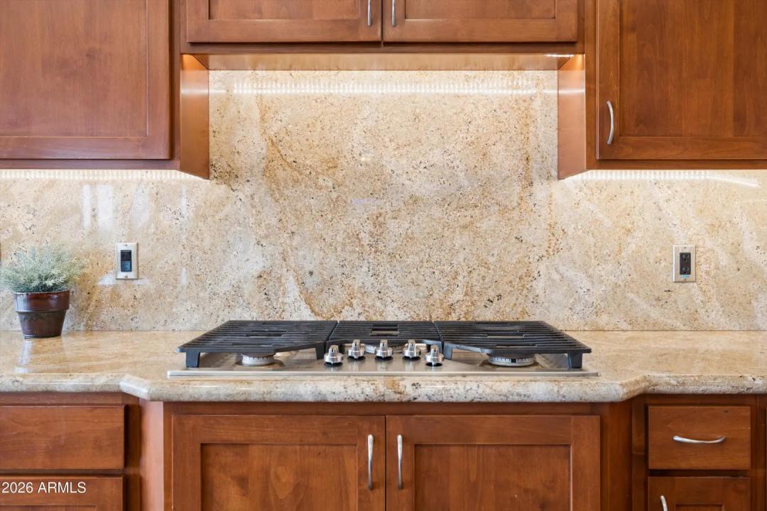 Real Estate Picture 27