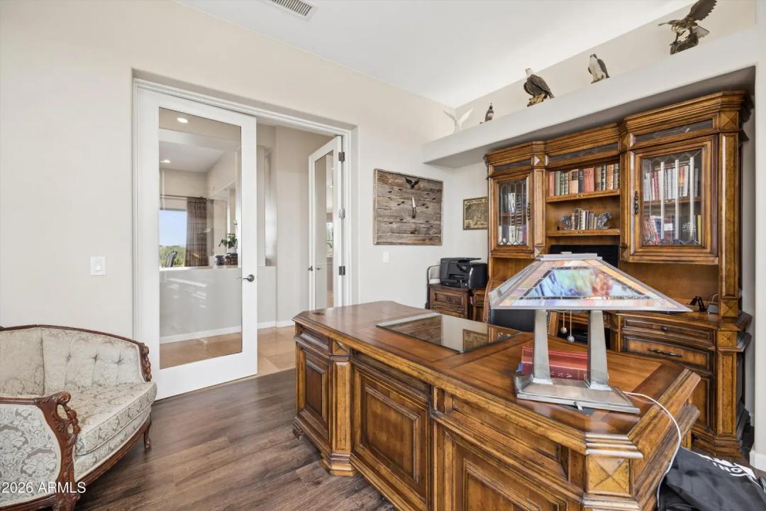 Real Estate Picture 30