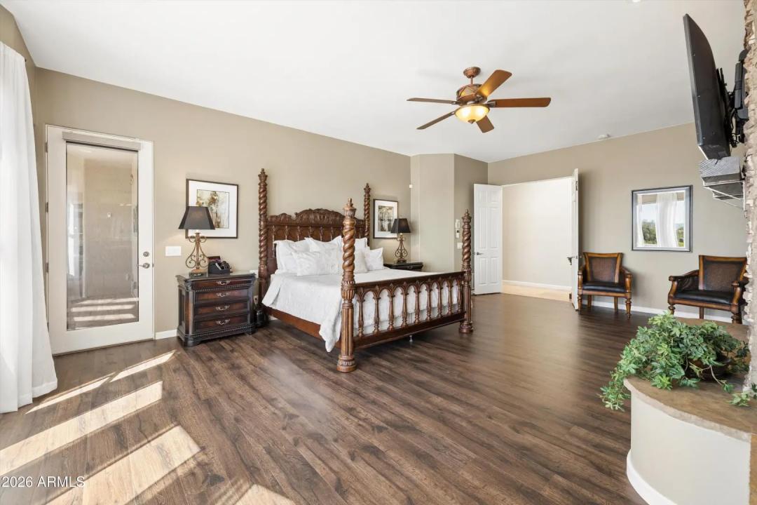 Real Estate Picture 35