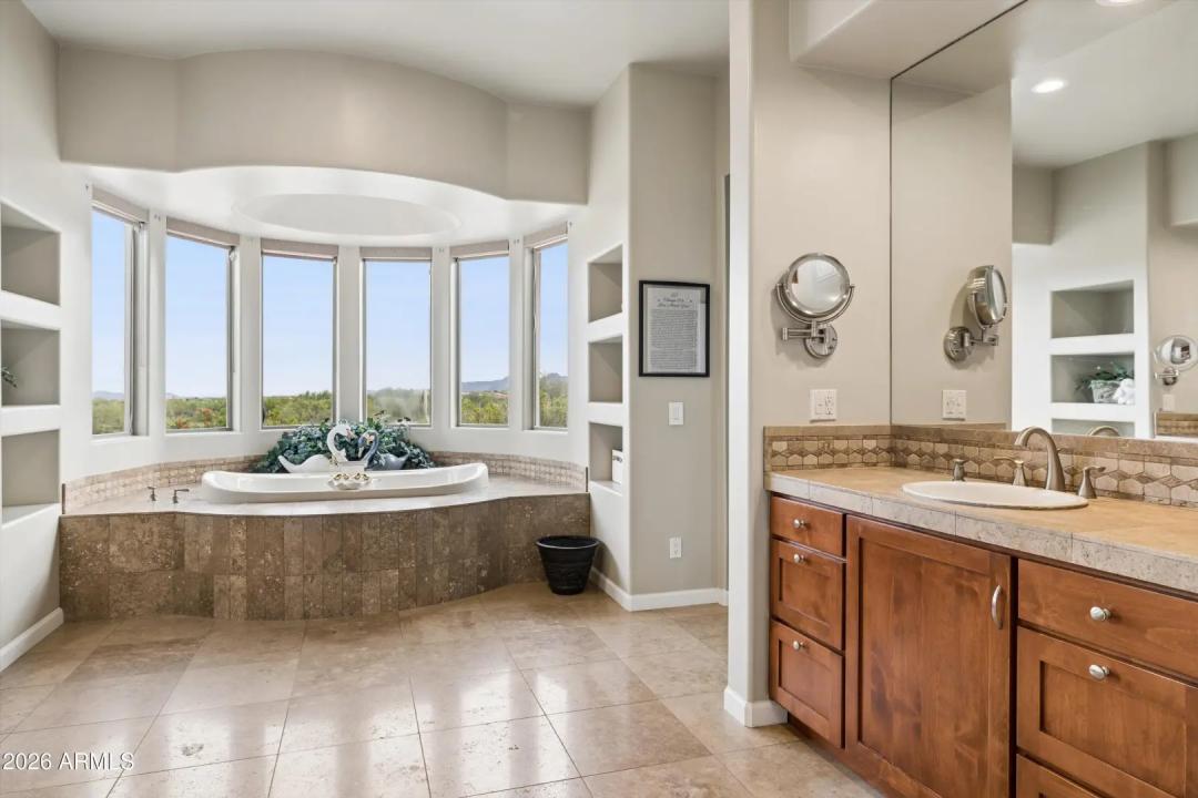 Real Estate Picture 37