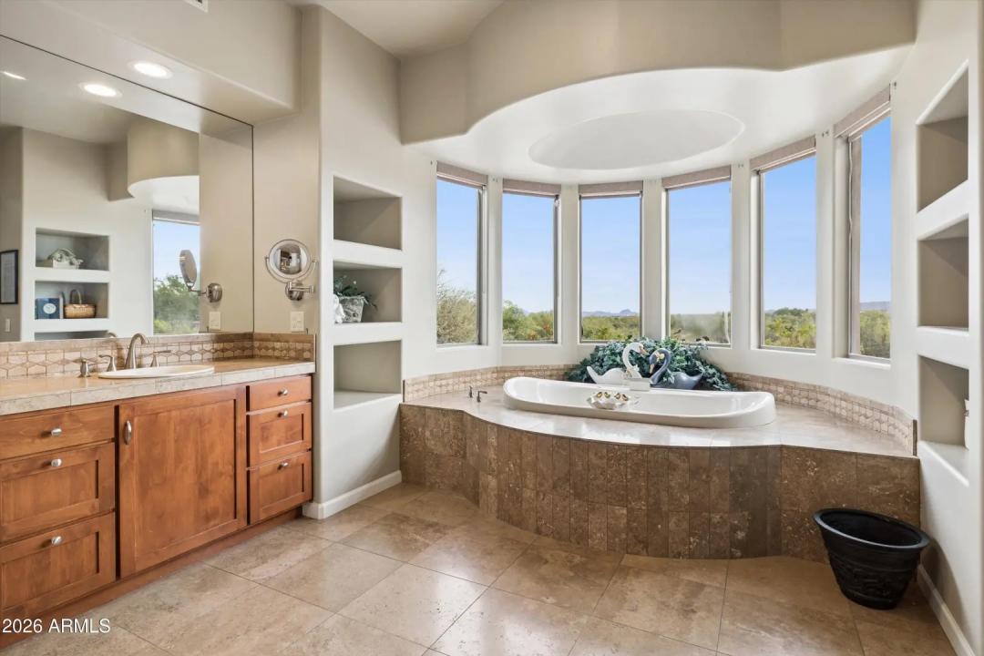 Real Estate Picture 38