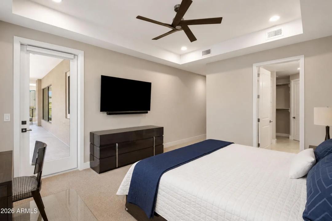 Real Estate Picture 11