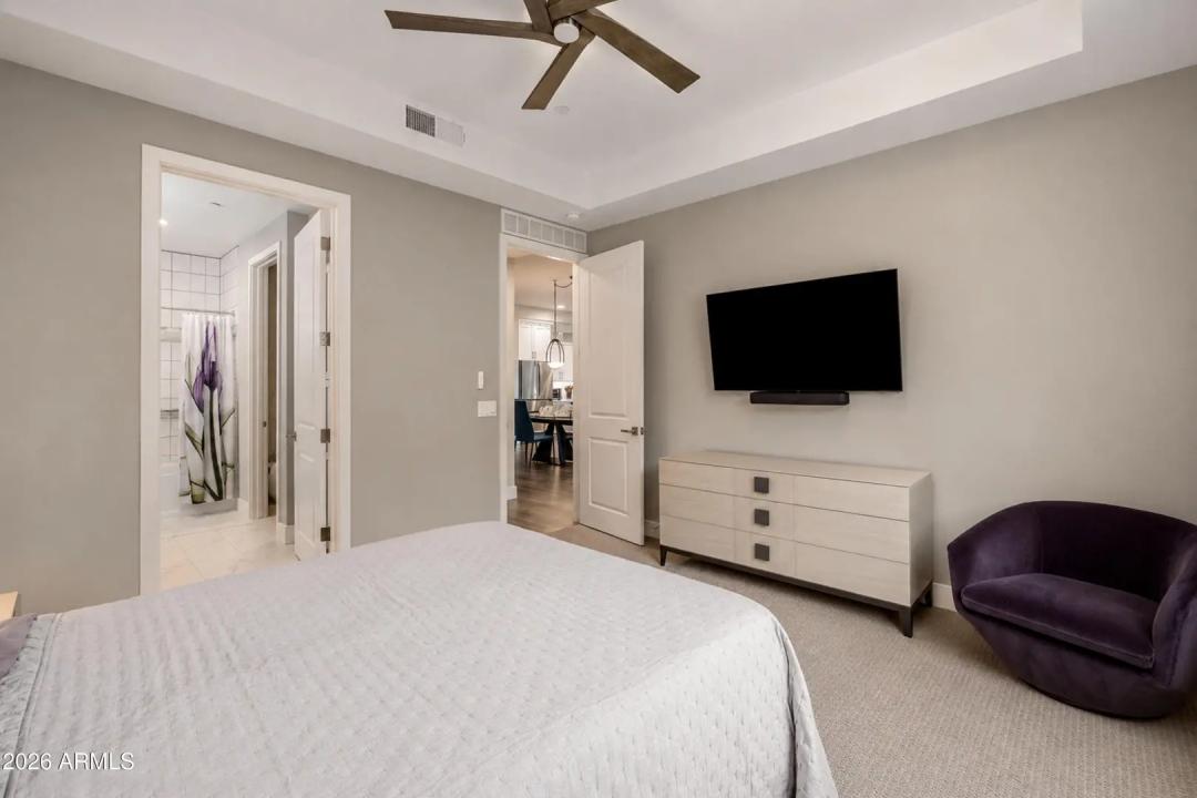 Real Estate Picture 17
