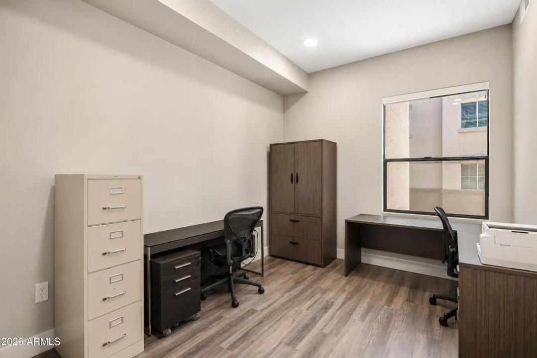 Real Estate Picture 18