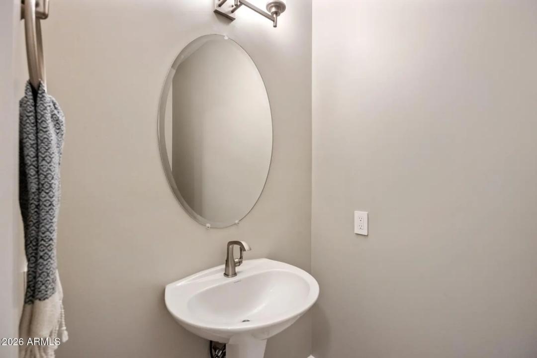 Real Estate Picture 19