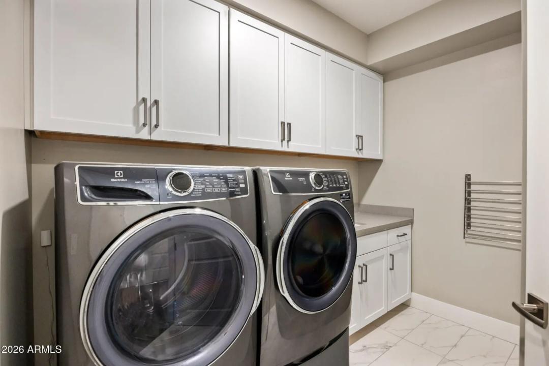 Real Estate Picture 20