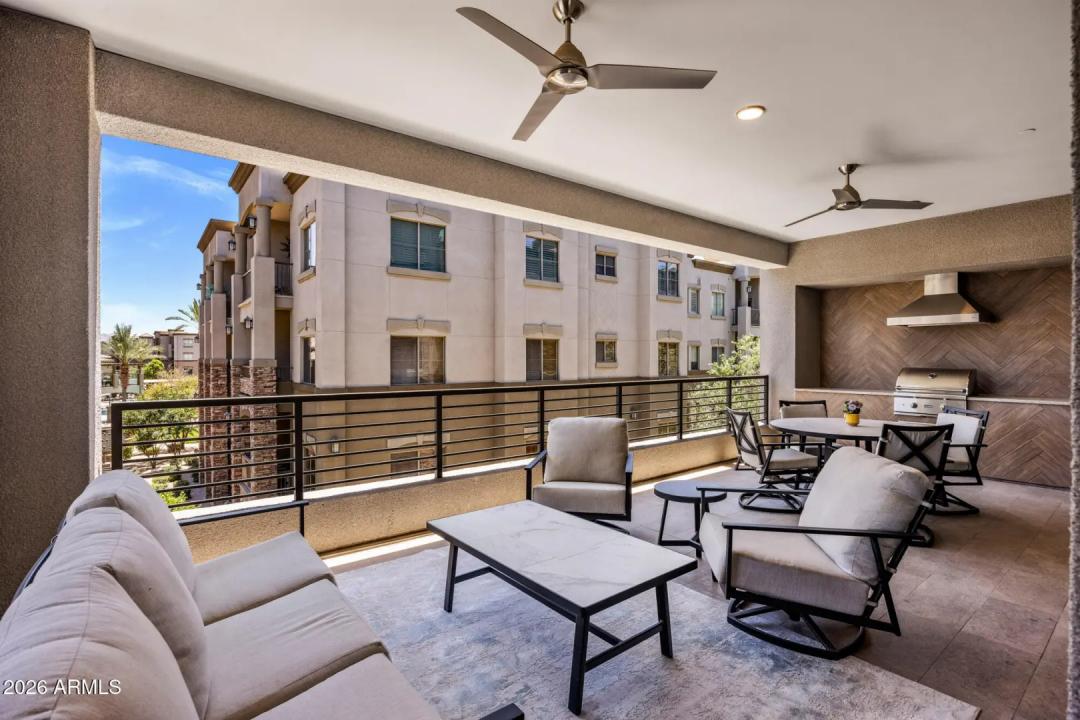 Real Estate Picture 24