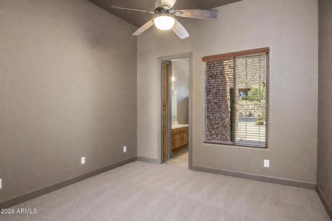 Real Estate Picture 15