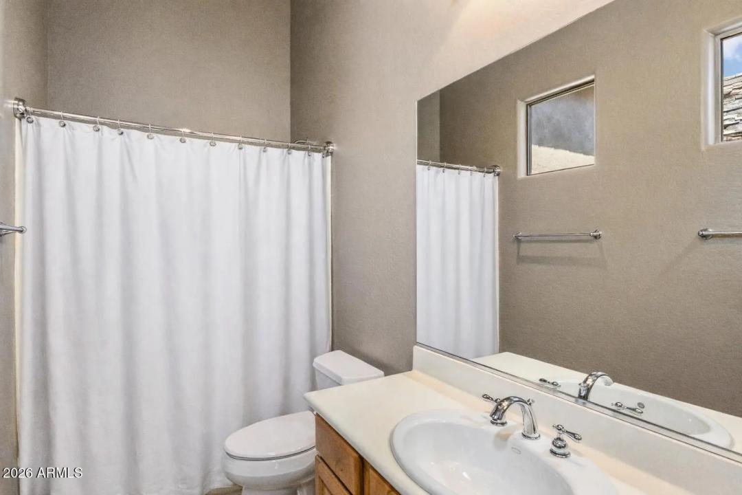 Real Estate Picture 19