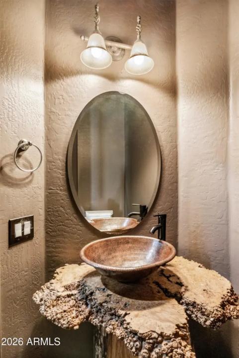 Real Estate Picture 22