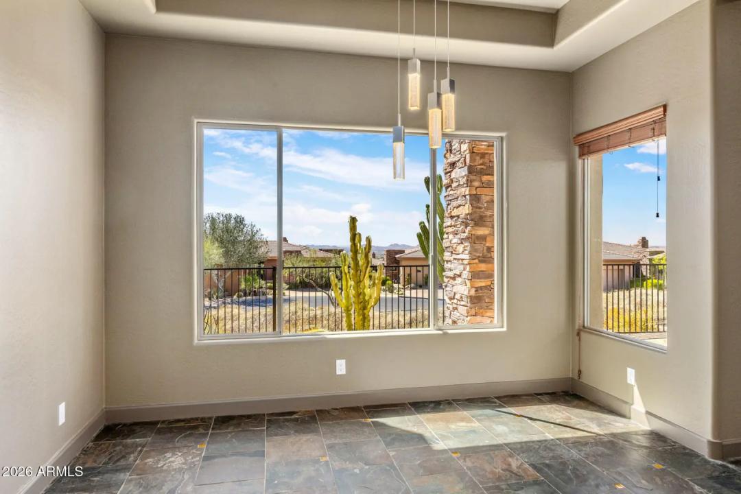 Real Estate Picture 10