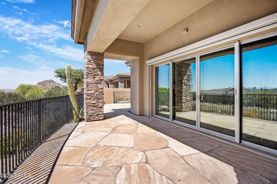 Real Estate Picture 25