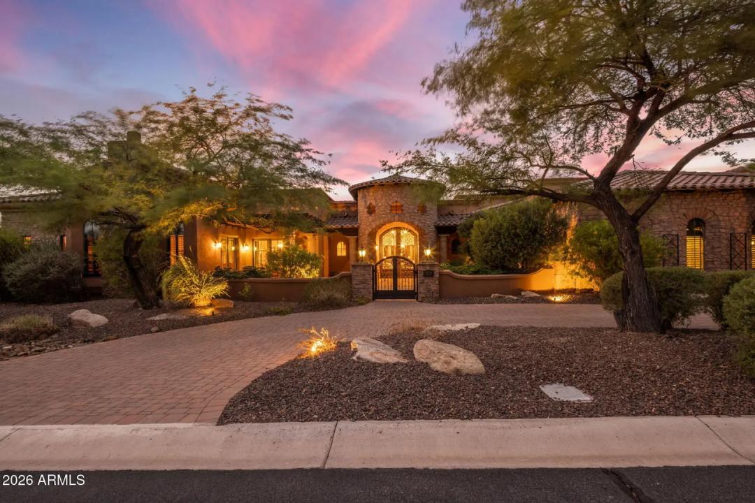 Real Estate Picture 3