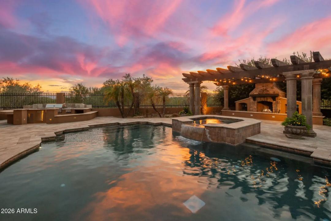 Real Estate Picture 64