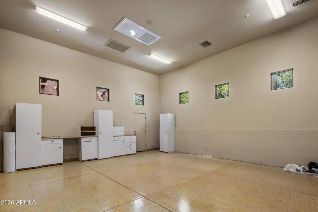Real Estate Picture 87