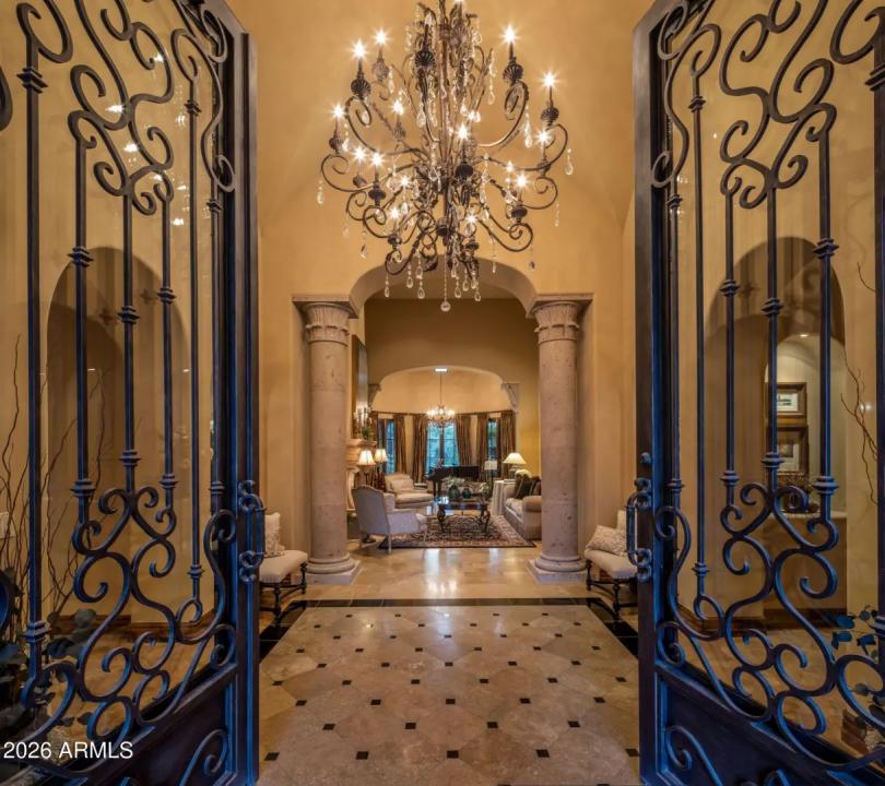Real Estate Picture 14