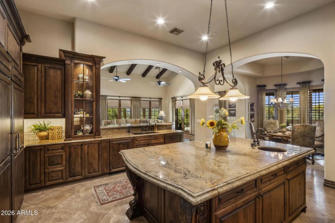 Real Estate Picture 22