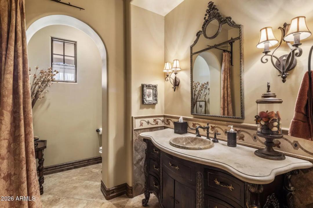 Real Estate Picture 30