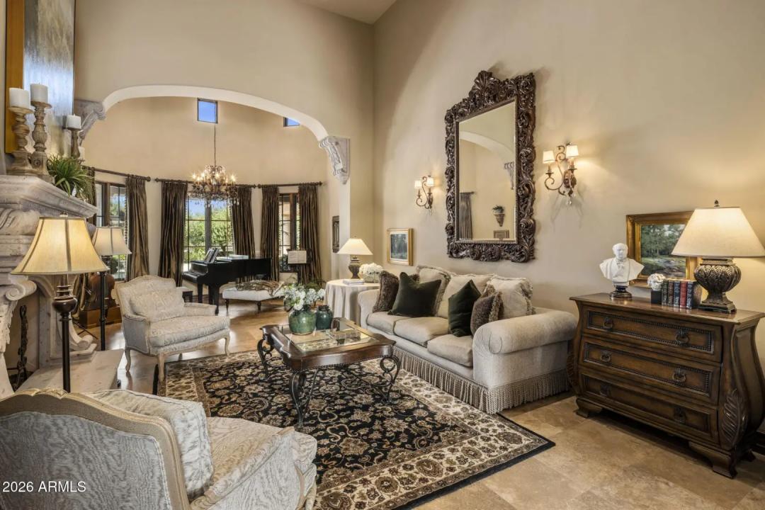 Real Estate Picture 16