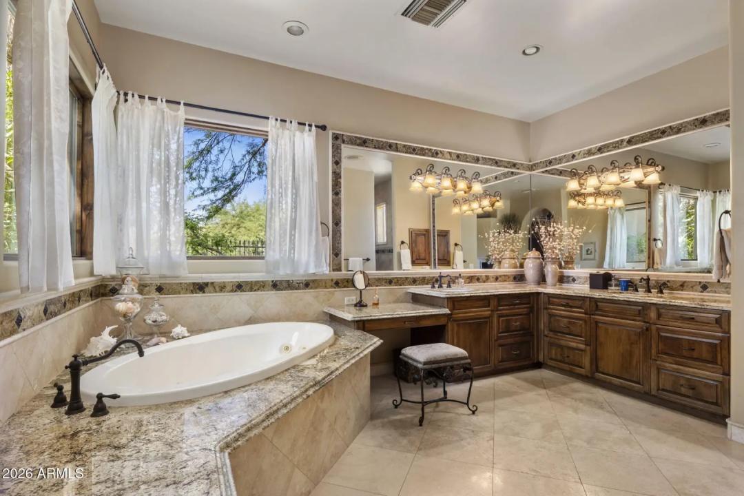 Real Estate Picture 46