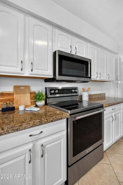 Real Estate Picture 18