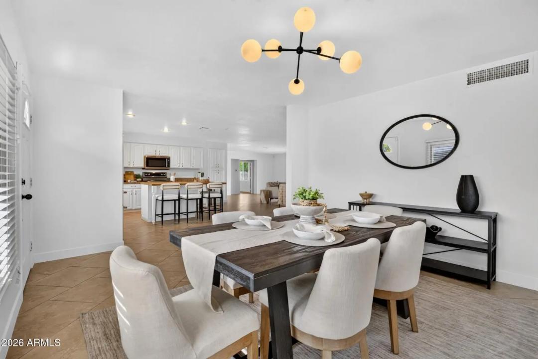 Real Estate Picture 23