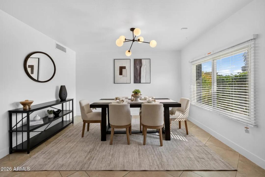 Real Estate Picture 25