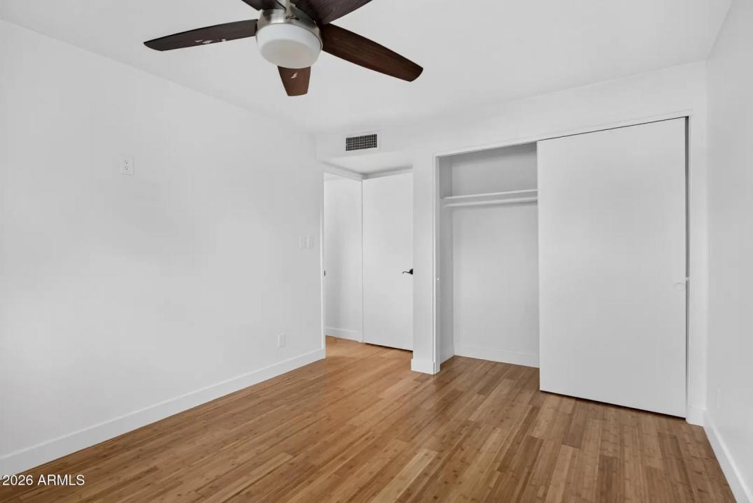 Real Estate Picture 37