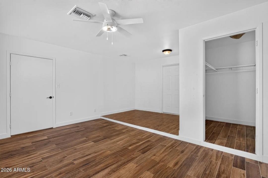 Real Estate Picture 39