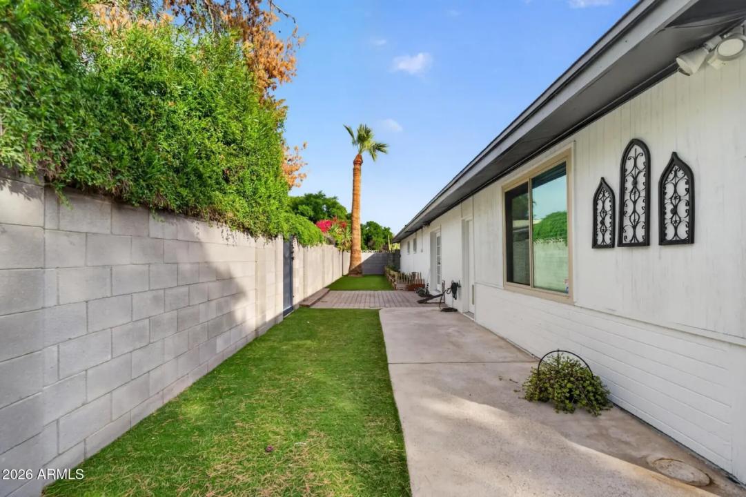 Real Estate Picture 48