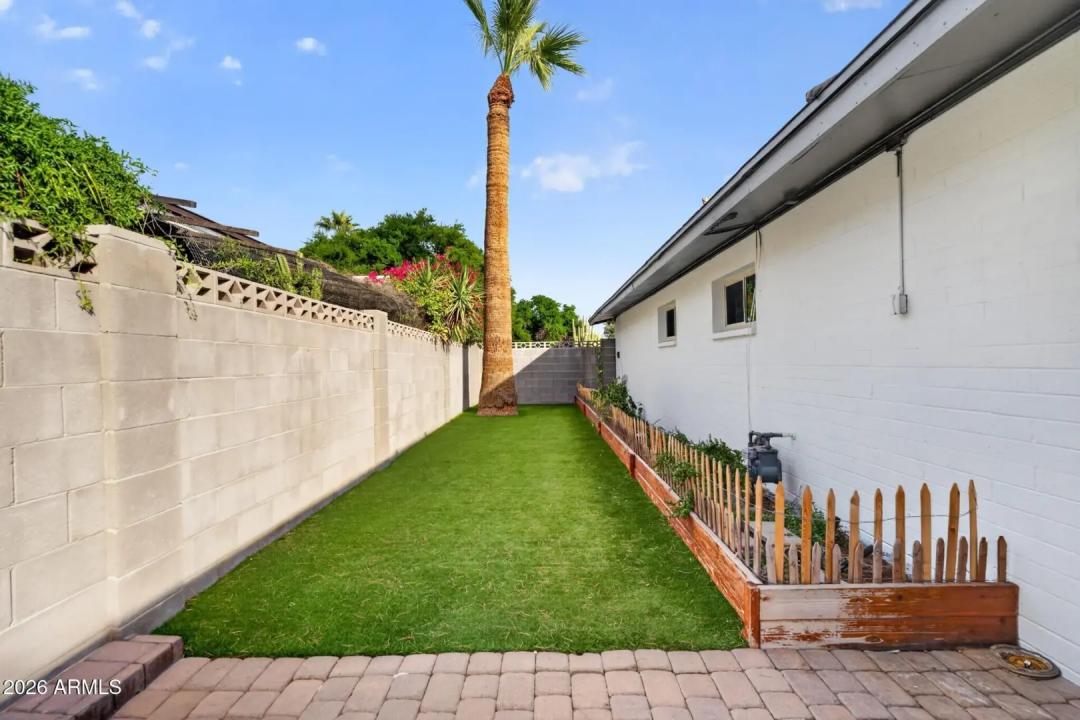 Real Estate Picture 49