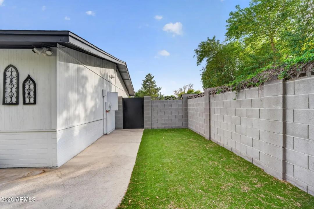 Real Estate Picture 54
