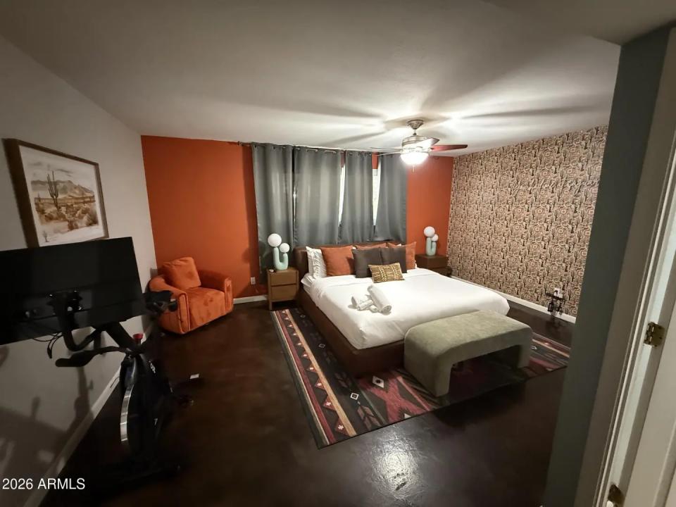 Real Estate Picture 8
