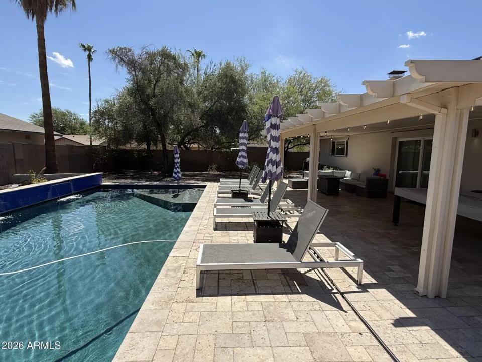 Real Estate Picture 13