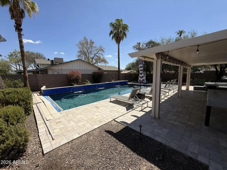Real Estate Picture 14