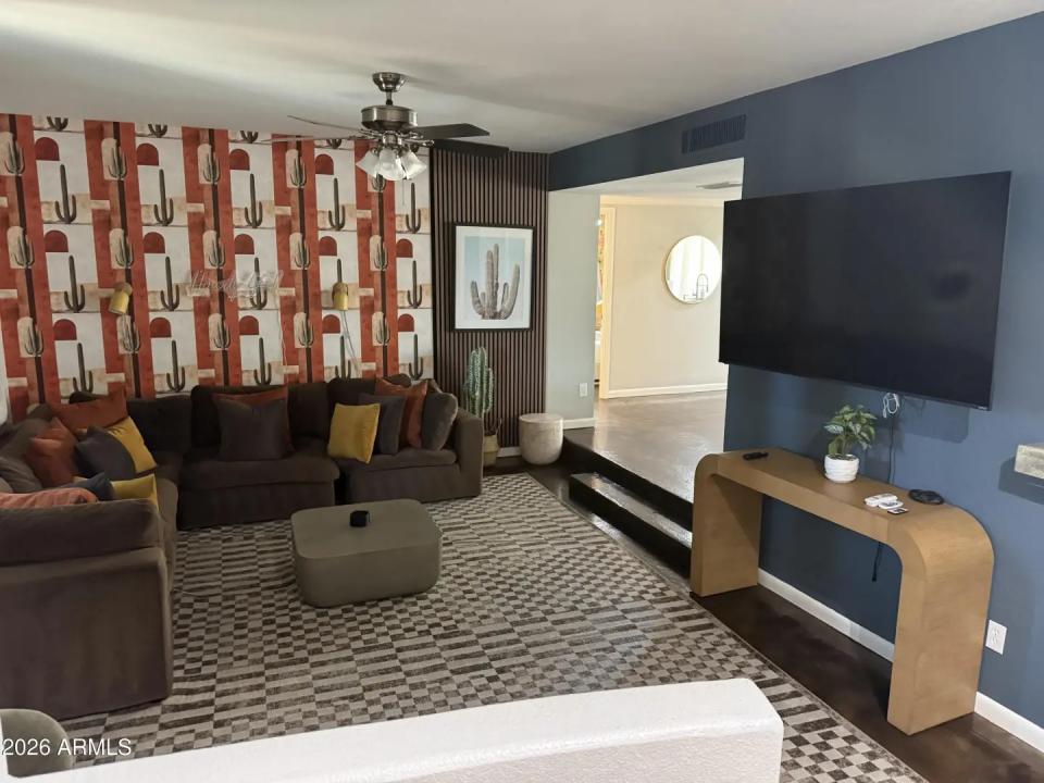 Real Estate Picture 4